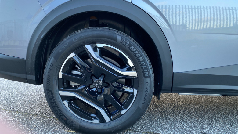 Peugeot 5008 157kW Allure 73kWh 5dr Auto Electric Estate